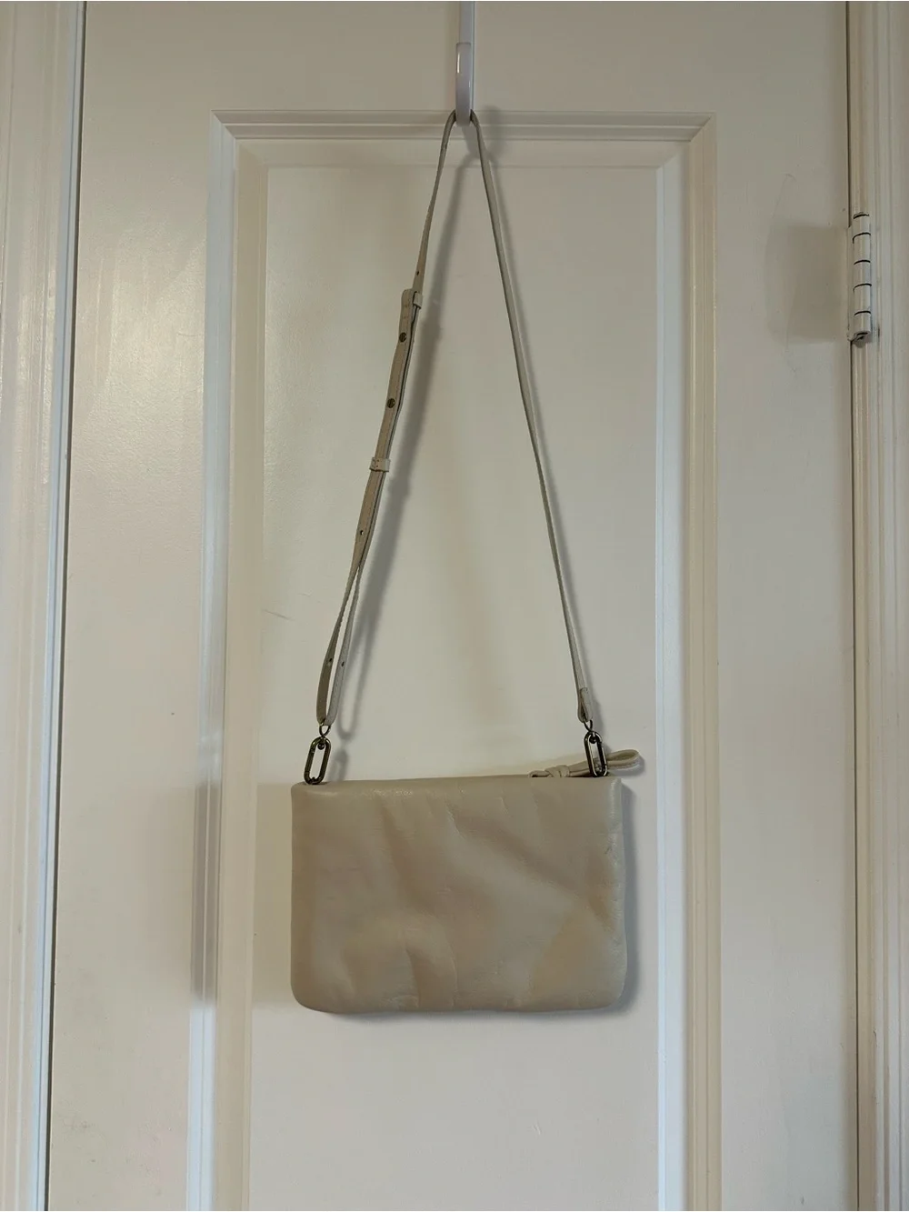 Madewell “The Puff” Crossbody Bag in Bone - Picture 1 of 8